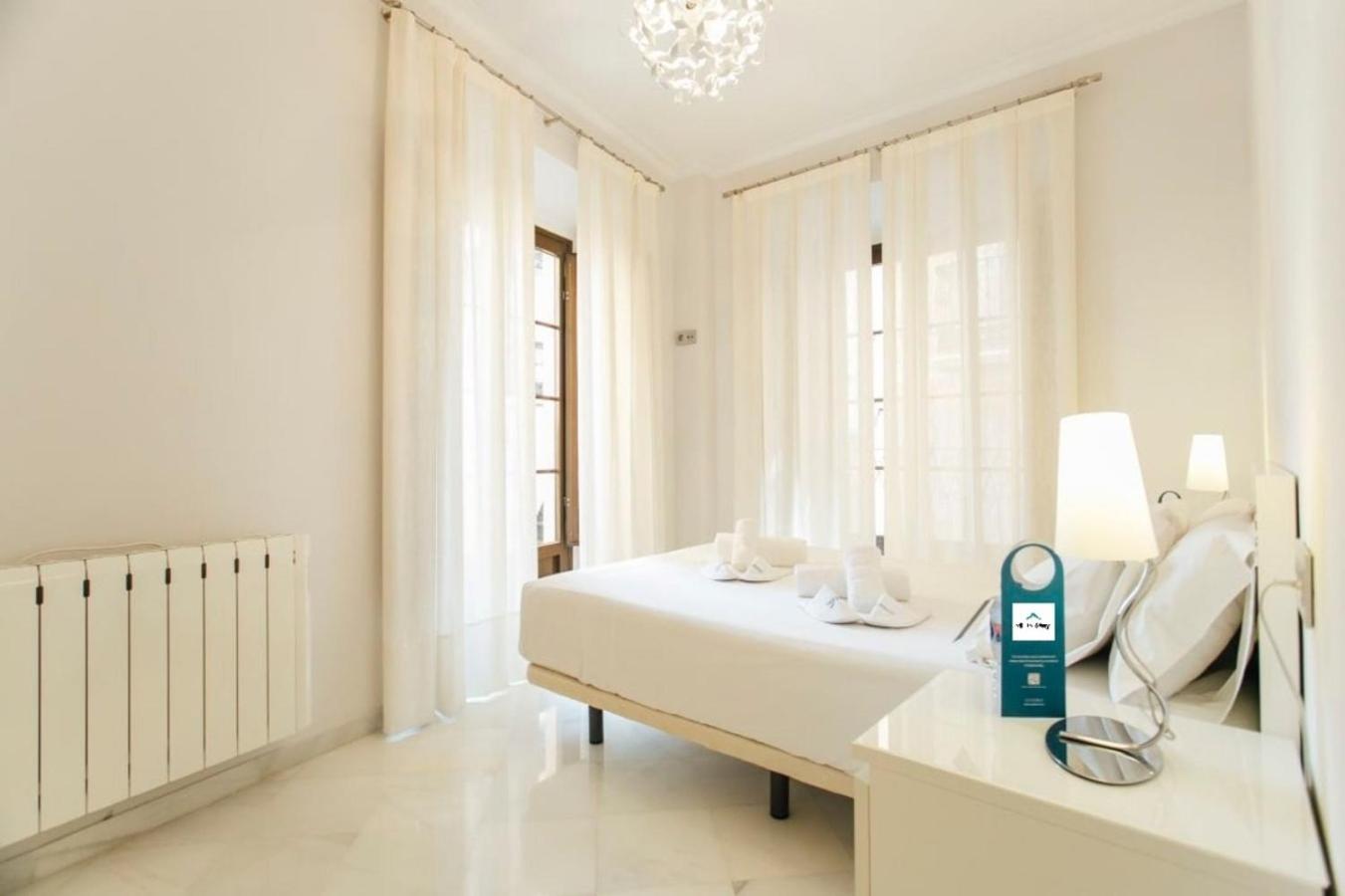 Minimalism And Modern- 2bd 1bth- Setas Apartment Sevilla