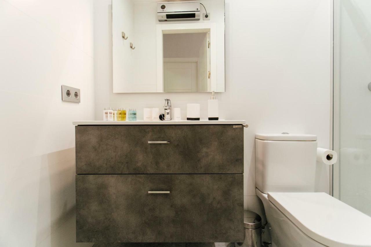 Minimalism And Modern- 2bd 1bth- Setas *
